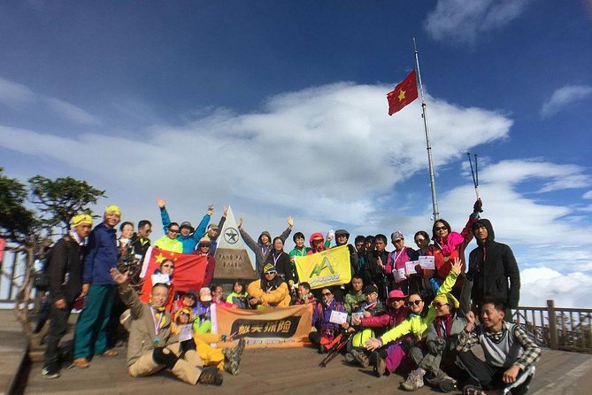 1 day Fansipan Trekking - Cable car down versus hiking the descent