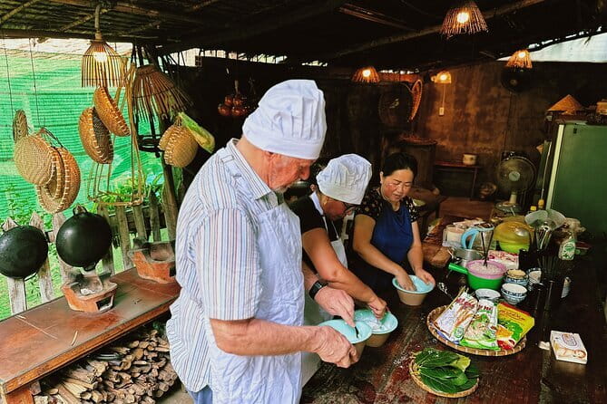 1 hour Egg Coffee Cooking Class with Snack and Local Instructor - Adjusting Sweetness to Your Taste, Plus What Decoration Means