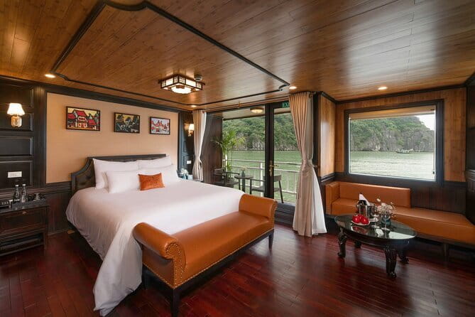2-Day Cruise to Halong Bay and Lan Ha Bay on Calypso Cruises - Meals, Vegetarian Options, and the Drinks Reality