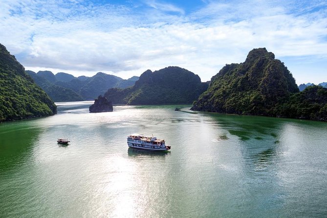 2-Day Explore Halong Bay On Cruise - Budget Cruise - Sung Sot Cave and Ti Top Island: The Classic Halong Bay Highlights