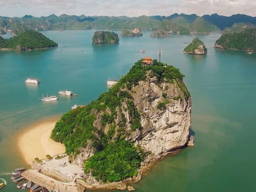 2-Day: Hanoi - Ninh Binh - Halong Bay Luxury Cruise - Sung Sot Cave: The Big Ha Long Bay Interior Moment