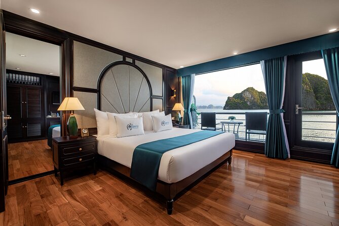 2-Day Luxury Halong Bay Aspira Cruise from Hanoi - Food on board: four gourmet meals and the real definition of enough