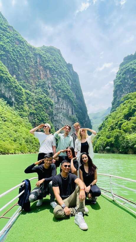 2-day Motorbike Ha Giang Loop Luxury Tour With Easy Rider - Day 2: Sky Pass, Ma Pi Leng, and the dramatic middle of the loop
