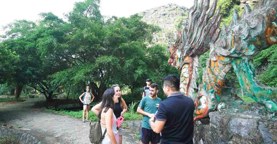 2 Day Ninh Binh: Hoa Lu/Bai Dinh- Trang An/Tam Coc- Mua Cave - Trang An or Tam Coc by Sampan: The Cave Scenery You Remember