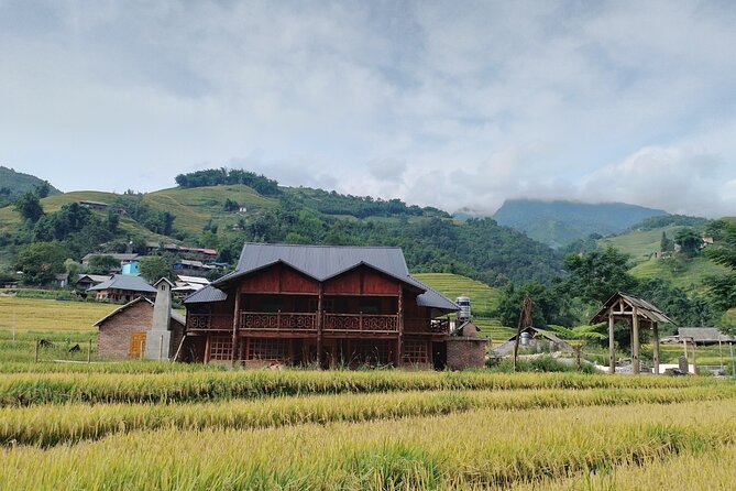 2-Day Sapa Guided Tour Slipping in Homestay From Hanoi - Getting out of Hanoi smoothly, so you start day one with your energy intact