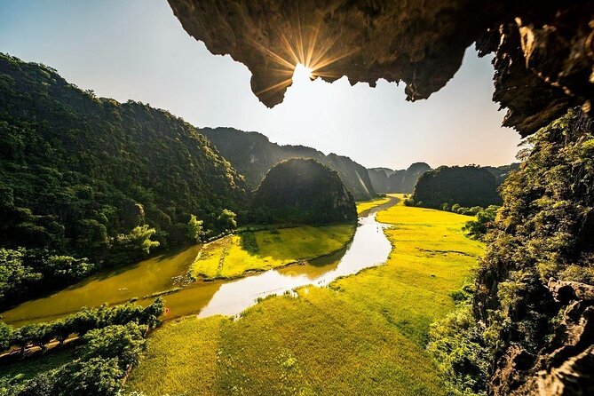 2 Days 1 Night Luxury Ninh Binh Private Tour from Hanoi - The guide vibe: warmth, pace control, and real helpfulness