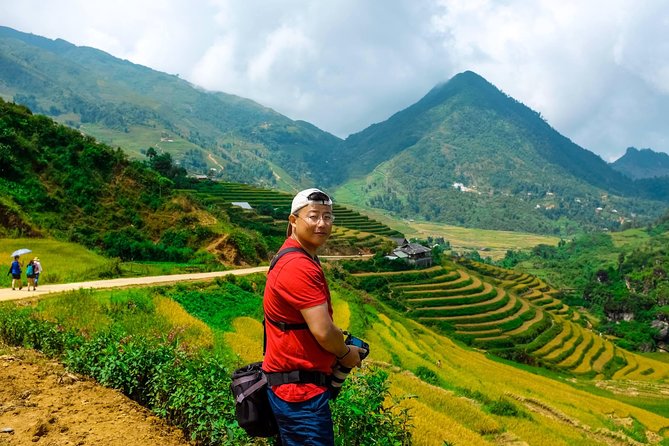 2 days authentic trekking tour in Sapa ( Homestay - Less touristy ) - Day 2: Ngũ Chỉ Sơn and Suối Thầu, rice paddies up to the viewpoint