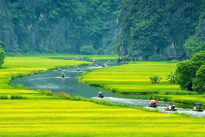2-Days Sapa Tour with Fansipan Cable Car Trekking Three Village - Ta Van bungalow night and the local cooking session