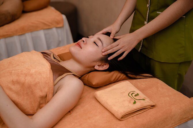 2 Hours Special Massage Package in Rora Spa - Herbal foot bath first, your feet set the mood