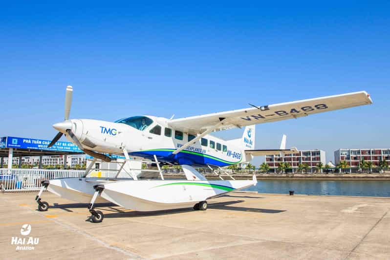 25 minutes sightseeing flight in Halong Bay by Seaplane - Stop 1 to Stop 2: Starting and Returning at Thuỷ Phi Cơ Hải Âu