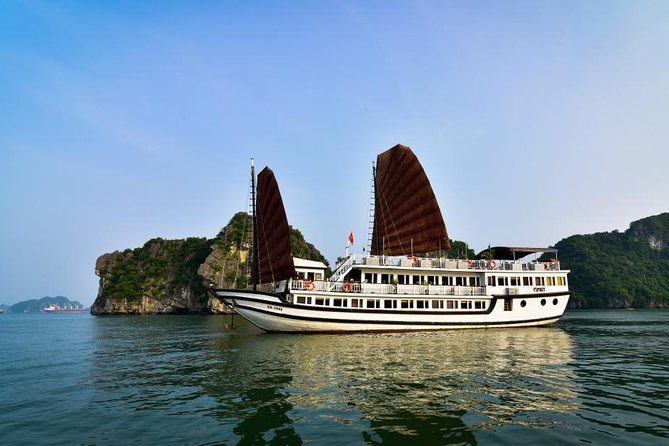 3 Day/2 Night Halong-Lan Ha Bay 5 Star Cruise with Balcony Cabin - Day 3: Sunrise, Pearl Time, and the Final Cave Sprint