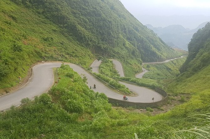 4 Days 3 Nights Ha Giang Easy Driving Motorbike Tours - Day 1 in Ha Giang City: dorm beds, showers, and a calm start