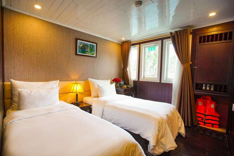 4-star Halong Paloma Cruise 2D1N Trip - The Cooking Class and Set Lunch Before You Go