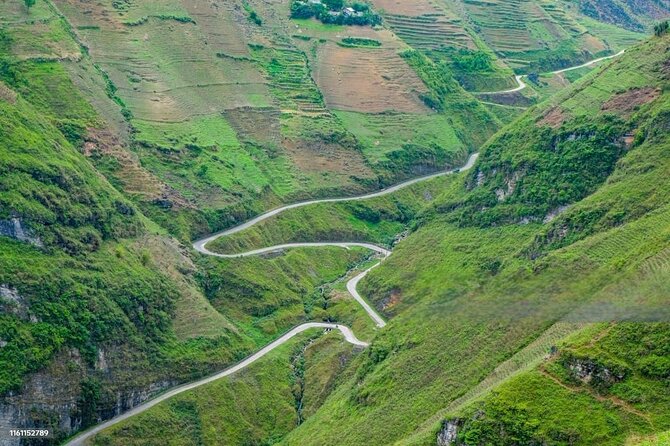 6 - 8 Day Vietnam Itinerary | Magnificent | Best 2026 Northern - Dong Van market (Sunday) and Ma Pi Leng Pass, the big signature day