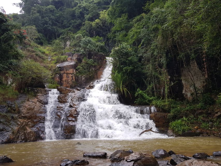 7-hour Datanla waterfall, Clay Tunnel and Holy See temple - Lam Vien Square by Xuan Huong Lake: Easy Photos, Big City Energy
