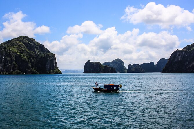 9-Day Tour of Vietnam with Airport Pick Up - Halong Bay on a 4-star cruise, and why the overnight matters