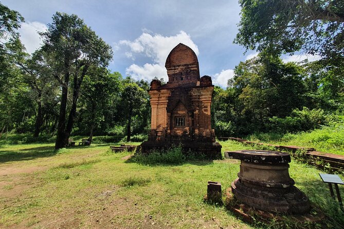 A Private Full Day Tour to My Son Sanctuary & Marble Moutains - Linh Ung Pagoda: Lady Buddha statue photos and monkey spotting