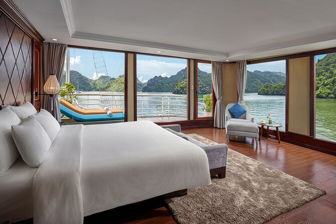 All-inclusive in Lan Ha Bay for 2Days 1 Night with many options - Brunch, fun time, and cruising onward toward Cat Ba Island