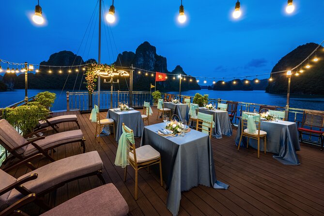 Amanda Premier Cruise - Ha Long Bay - All Inclusive 2D1N - Service Quality and Crew Names You Might Meet