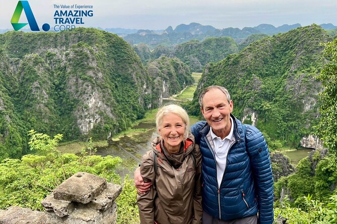 Amazing Ninh Binh Day Tour: Mua Cave - Tam Coc - Hoa Lu - Bike ride through rice fields and a local family visit around Tam Coc