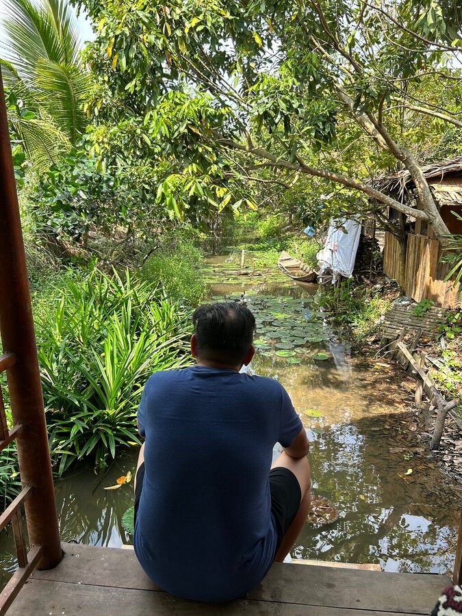 Authentic Mekong Delta: Tuk Tuk, Rowing Boat, Biking Tour - Bao Dinh Canal cruise and the islets you will spot along the way