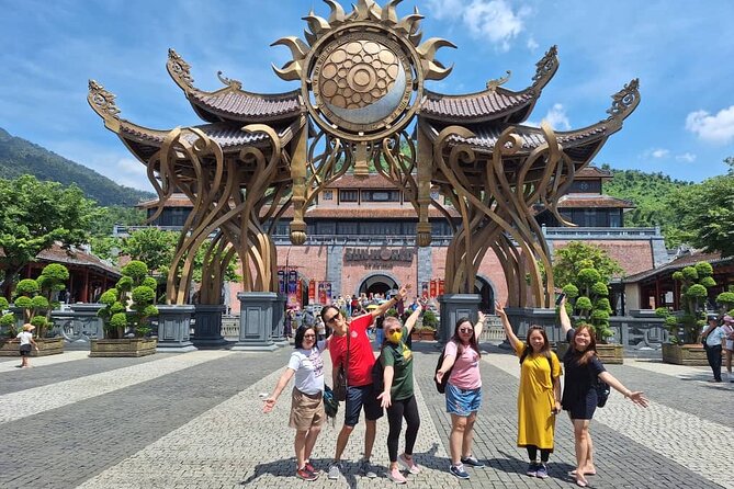 Ba Na Hills and Golden Bridge Full Day Tour Small Group - Golden Bridge: fog, timing, and how to walk it