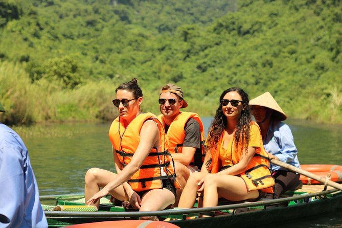Bai Dinh Pagoda - Trang An boat trip - Mua cave mountain day tour: best selling - Food and timing: lunch that keeps you going