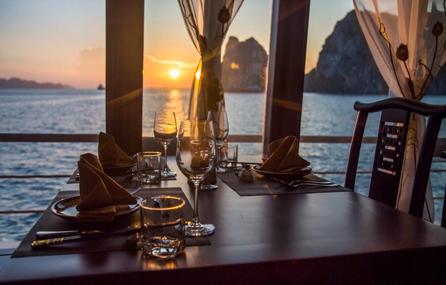 Bai Tu Long Bay 2 Days 1 Night With Renea Cruise - Day 2: Tai Chi sunrise, Thien Canh Son Cave, and Hon Co Island beach time
