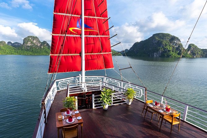 Bai Tu Long Luxury Day Cruise - Fishing Village, Kayak - Thien Canh Son Cave: karst formations plus a prehistoric sea-fisher story
