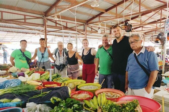 Basket Boat and Cooking Class Experience - The morning in Hoi An market: choosing ingredients the local way