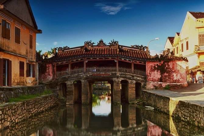 Basket Boat Tour, Hoi An city, boat trip and lantern release - Guide and group size: why Tin Tin, Thuy, and others matter