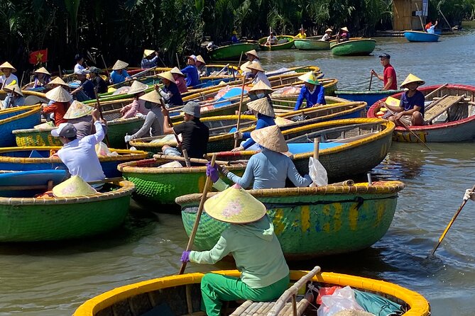 Bay Mau Cooking Class with Market Tour and Basket Boat Ride - Drinks and the Meal: What You Get While You Cook