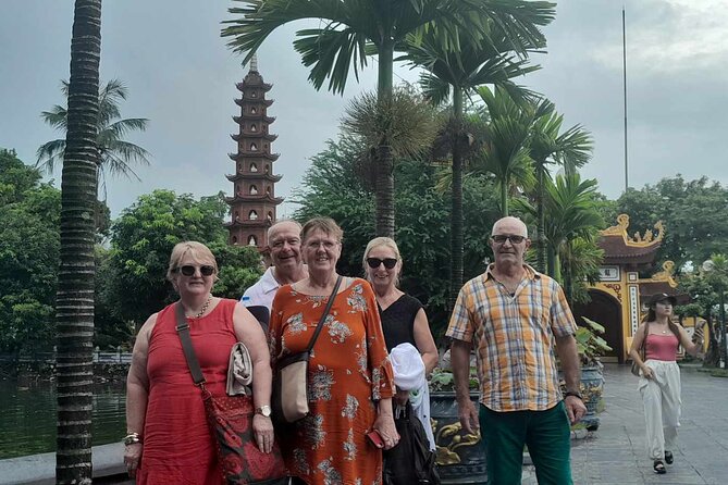 Best Hanoi Food Tour 7 Different Food Tasting Visit Train Street - Price and value: why $5 works if you want a plan