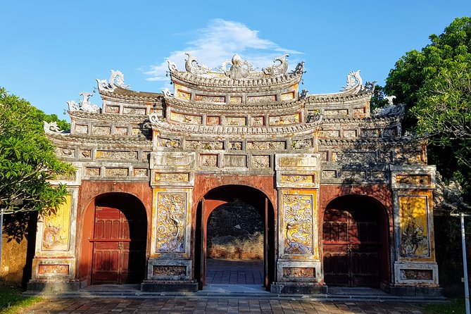 Best Hue City Tour- Private Tour - Thanh Toan Bridge and a Village Market Stop That Feels More Local