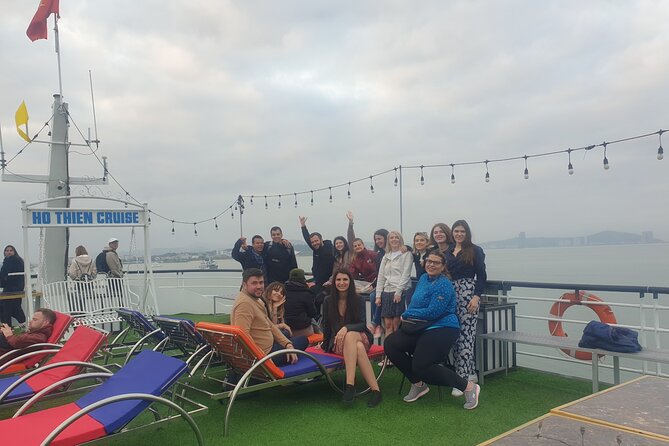 Best seller Halong bay 6 hours cruise - Lunch on the cruise: real food choices, not just snacks