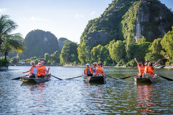 Best Seller- Private Ninh Binh Day Tour from Hanoi - Many Options - Lunch With Vietnamese Cuisine, Plus the Small Comfort Stuff