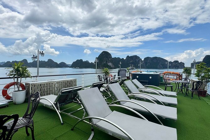 Best Value Ha Long bay 1 day - Lunch, kayak, swimming, transfer - Hanoi pickup to Tuan Chau Marina: the day’s rhythm