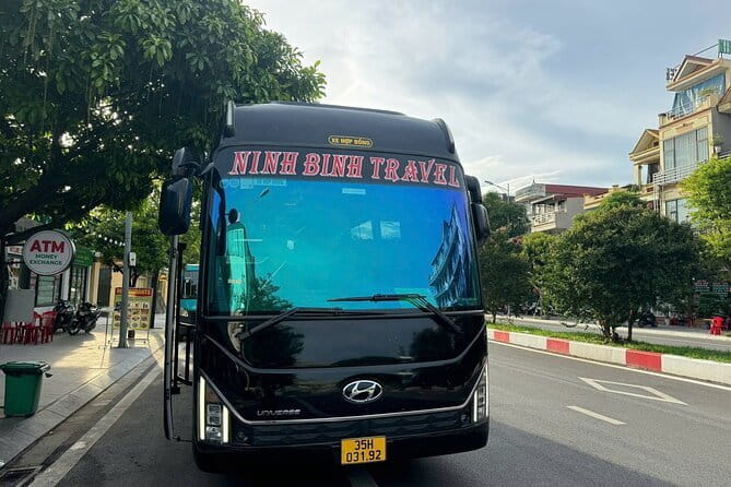 Bus Cat Ba island to Ha Noi - Midway Stop: A 15-Minute Reset for Coffee and the Toilet