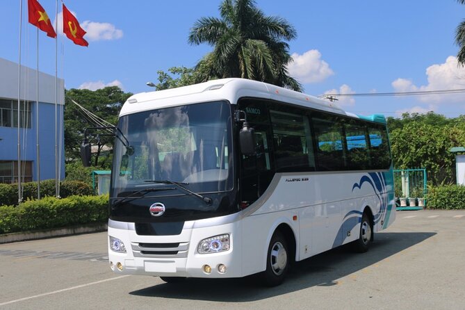 Bus Transfer from Hue to Hoi An with Sightseeing - Arriving in Hoi An: Drop-Off Timing and the Road Reality
