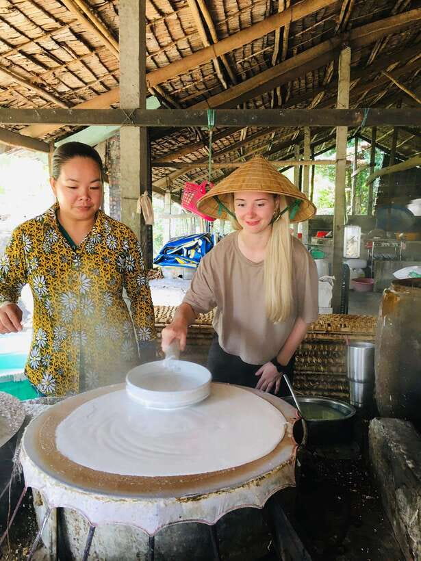 Can Tho: Authentic Floating Market, Wild Canal system, Cocoa - Lò hủ tiếu Chín Của: noodles you can actually picture