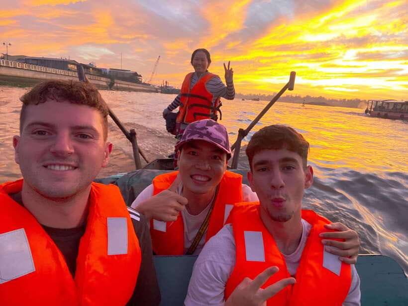 Can Tho: Explore Mekong, Floating Market, Cacao & Local Life - Local boat life, pineapple, and fish and farmer markets