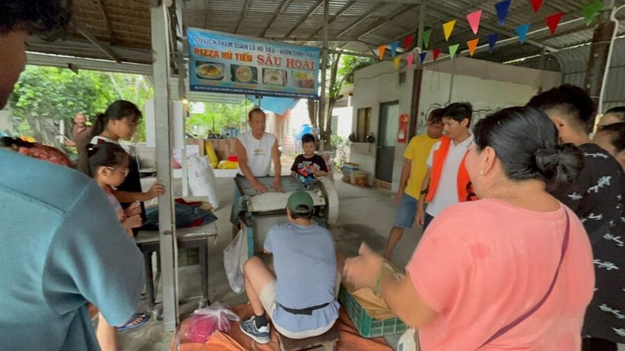 Can Tho: Floating Market, Cacao & Canals with French Guide - Price and what you get for $37