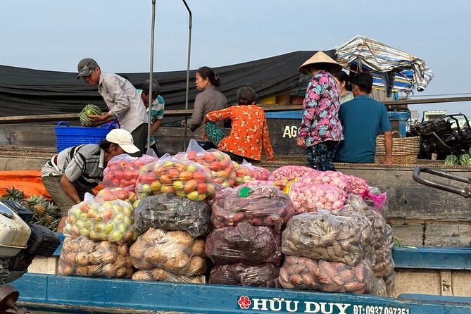Can Tho: Floating Market, Canals, Nature Reserve & Forest - Cai Rang Floating Market: catching the Mekong before it turns loud