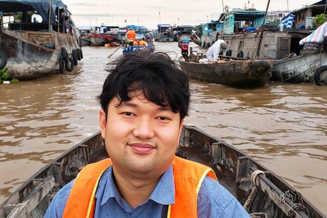 Can Tho: Floating Market & Mekong's Legacy( About 6 Pax) - Breakfast on a sampan, food that tastes like the morning