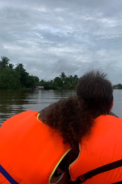Can Tho: Mekong Delta and Cai Rang Floating Market Tour - The boat ride through canals, where daily life feels close