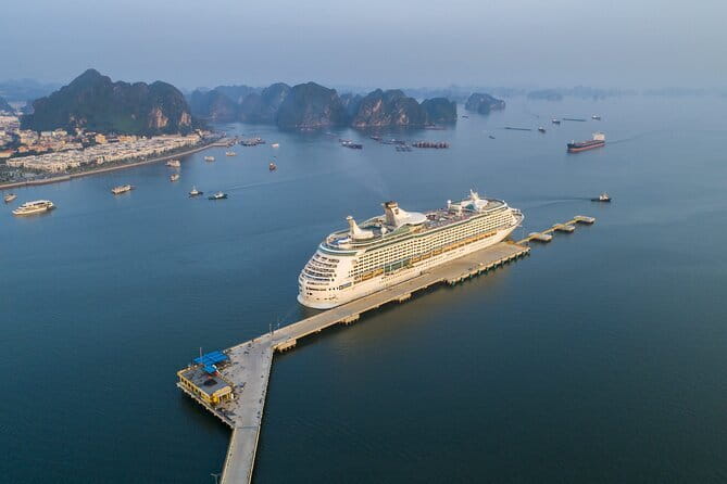 Carnival Cruise: Halong Luxury Cruise Day Trip -Swim, Kayak, Cave - Price and value: what $45.70 is really buying you