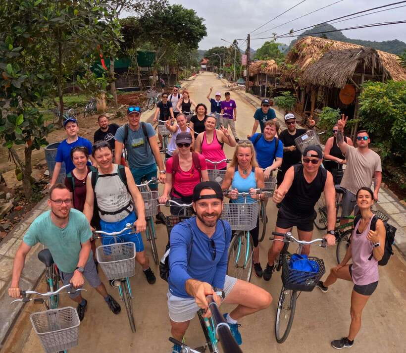 Cat Ba: Lan Ha, HaLong bay full day- biking, kayaking, lunch - The kayaking cave plan, and the real-world swap to bamboo boats