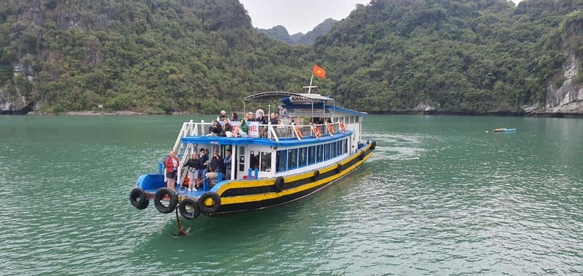 Cat Ba: Lan Ha, HaLong bay full day- biking, kayaking, lunch - Cruise through the Floating Fishing Village and limestone islets