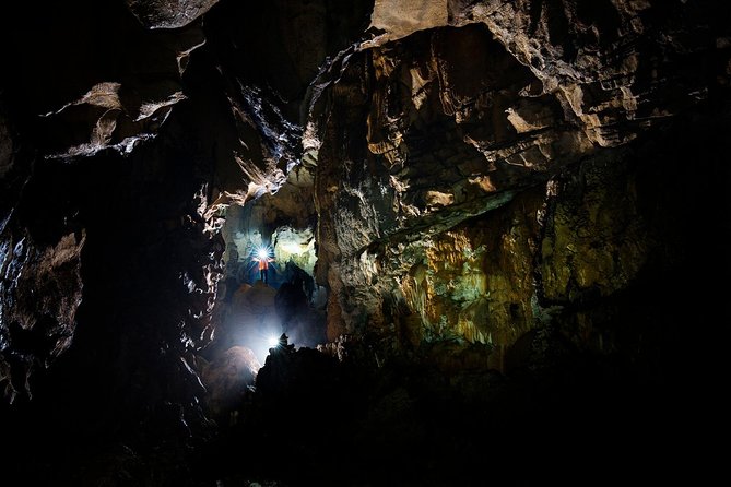 Cha Loi Cave 1 day like Tazan in the Jungle - Pickup, Timing, and the Long Dai Ferry Stop at 8:00