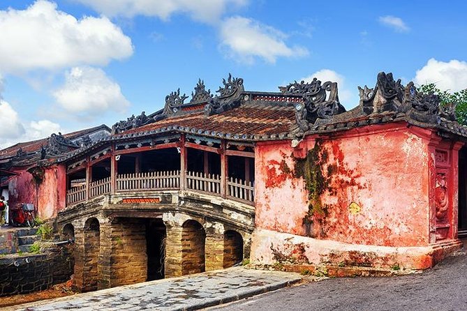 Chan May Port / Tien Sa port: Tour Da Nang & Hoi An Highlights - Han River Bridges: Love Bridge and Dragon Bridge Photo Time